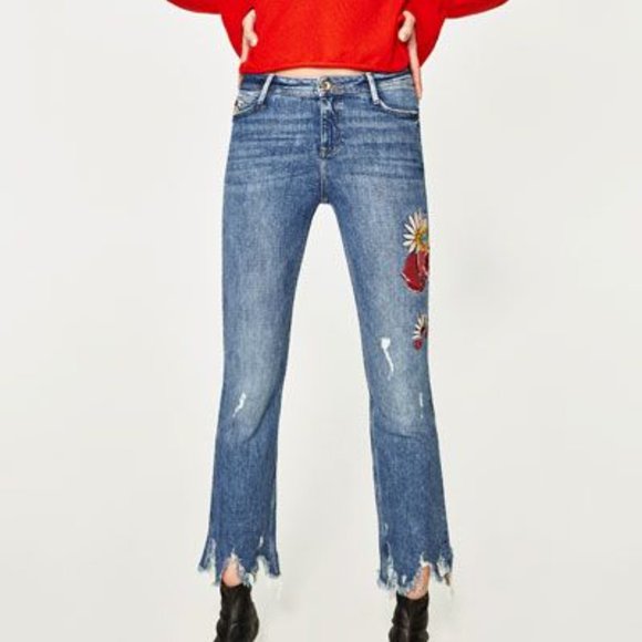 Zara Embroidered Floral Mid Rise Mini Flare Jeans US 2 - Picture 4 of 4